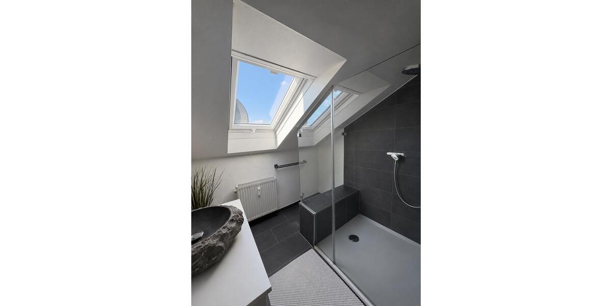 Dachgeschoßwohnung Heilbronn Frankenbach - 2.5 Zimmer, 65 m&sup2;, 285.000&euro; | Angebot:27120252