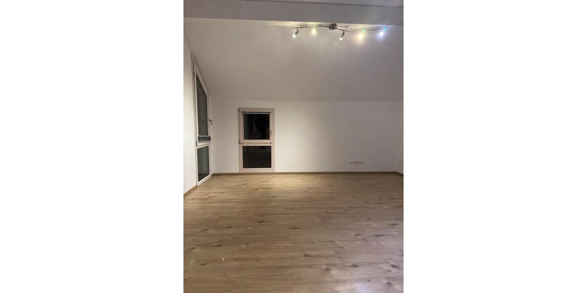 Einfamilienhaus Massenbachhausen - 4.5 Zimmer, 150 m&sup2;, 1.600&euro; | Angebot:25831365