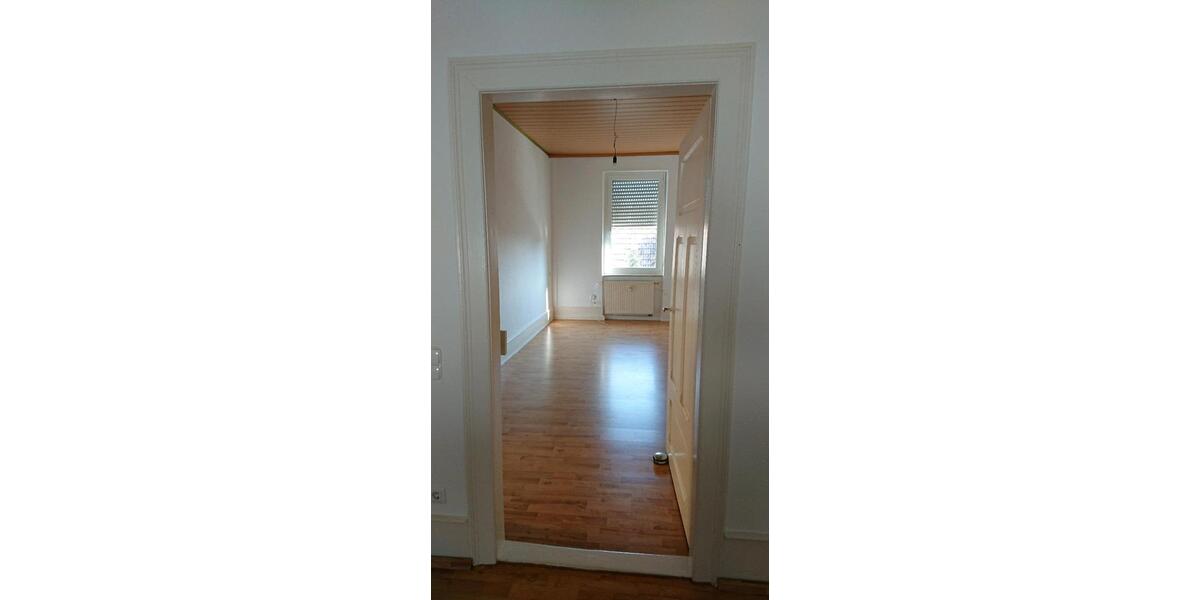 Etagenwohnung Bruchsal - 3 Zimmer, 80 m&sup2;, 800&euro; | Angebot:25634571