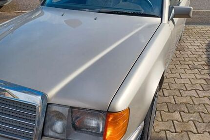 Mercedes-Benz 300 258.120 km 8.300 &euro; Sachsenheim 74343