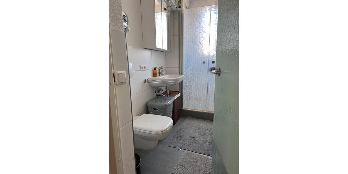 Etagenwohnung Heilbronn - 1 Zimmer, 123 m&sup2;, 460&euro; | Angebot:25979038