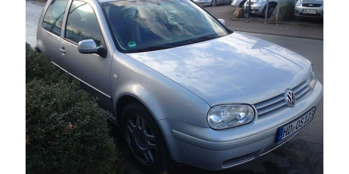 VW Golf 176.000 km 2.188 &euro; Wiesloch 69168