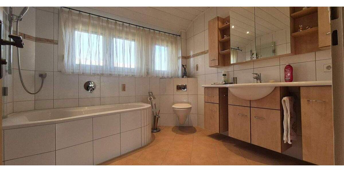 Einfamilienhaus Lomersheim Lomersheim - 1 Zimmer, 187 m&sup2;, 485.000&euro; | Angebot:25674896
