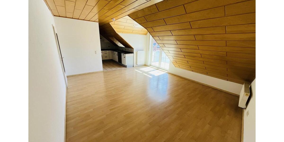 Dachgeschoßwohnung Bad Rappenau - 2.5 Zimmer, 67 m&sup2;, 975&euro; | Angebot:25960105