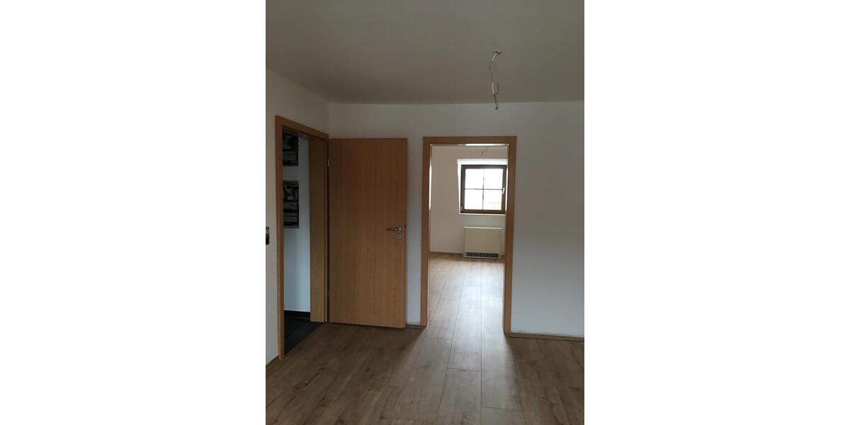Etagenwohnung Bruchsal - 4 Zimmer, 89 m&sup2;, 1.000&euro; | Angebot:25977710