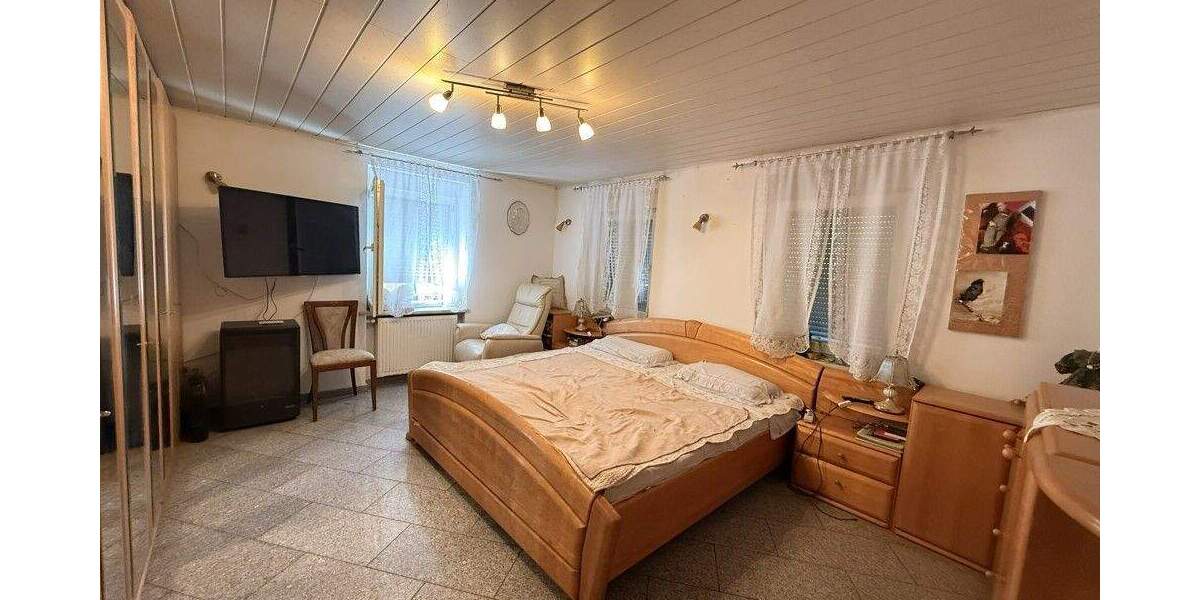 Einfamilienhaus Schwaigern / Massenbach Massenbach - 6 Zimmer, 138 m&sup2;, 349.000&euro; | Angebot:25697221