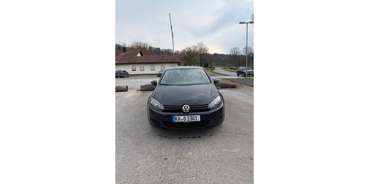 VW Golf 97.000 km 5.000 &euro; Mosbach 74821