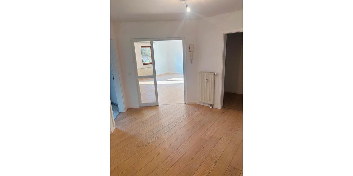 Etagenwohnung Eberdingen - 2.5 Zimmer, 80 m&sup2;, 900&euro; | Angebot:25843433