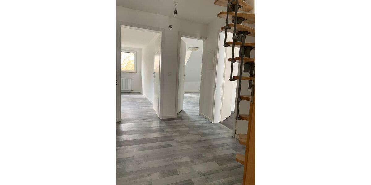 Dachgeschoßwohnung Heilbronn Kernstadt - 3 Zimmer, 85 m&sup2;, 1.300&euro; | Angebot:25945165