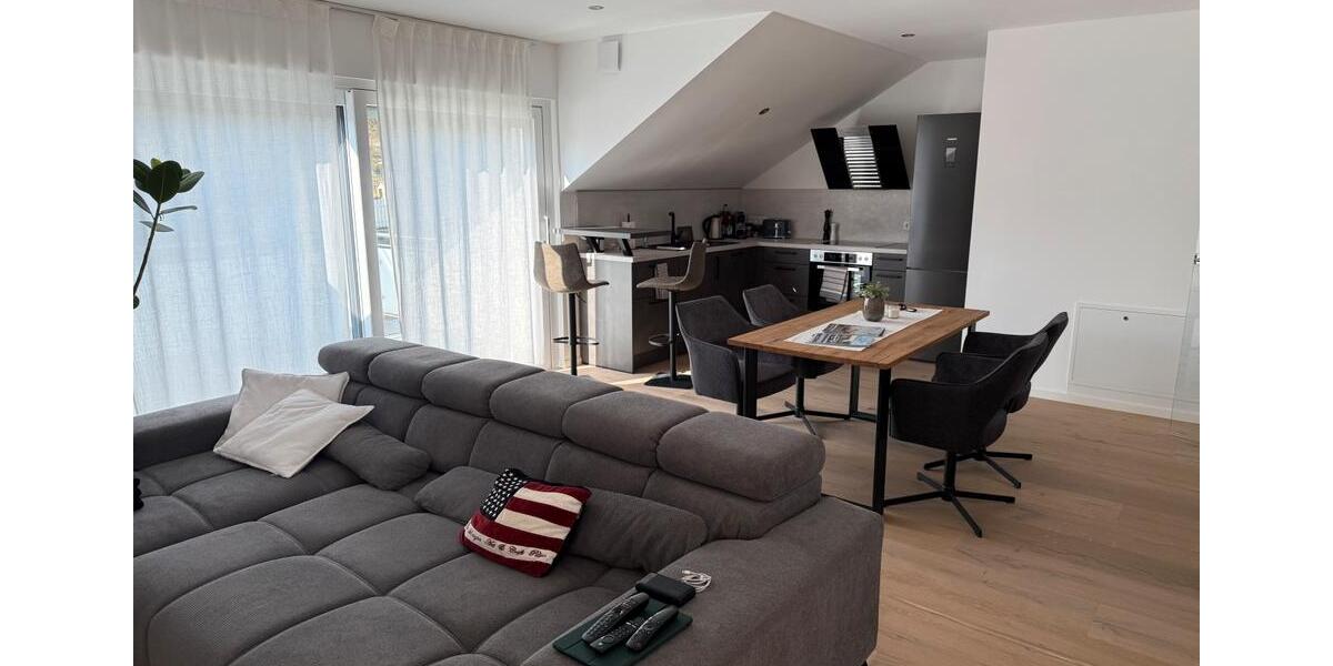 Dachgeschoßwohnung Sinsheim - 3 Zimmer, 87 m&sup2;, 419.000&euro; | Angebot:25756259