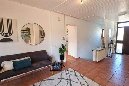 Haus Mühlacker - 7 Zimmer, 207 m&sup2;, 549.000&euro; | Angebot:25724180