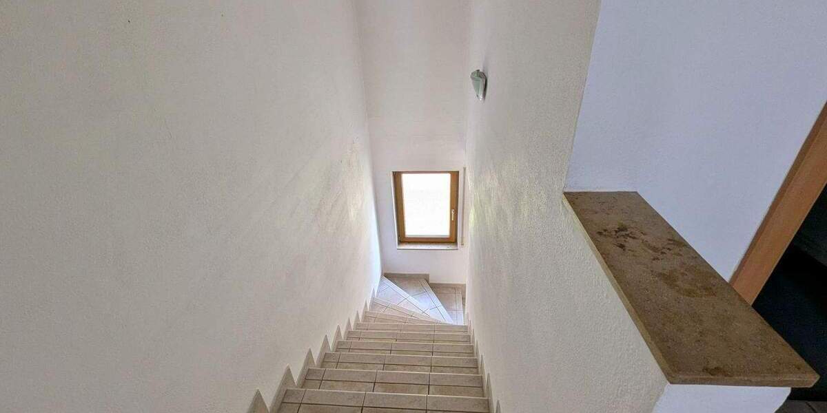 Einfamilienhaus Ötisheim - 7 Zimmer, 168 m&sup2;, 450.000&euro; | Angebot:25777927