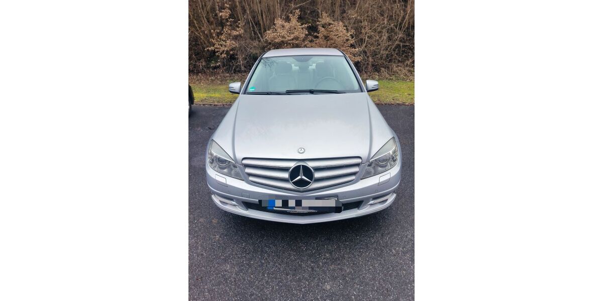 Mercedes-Benz 200 130.000 km 9.000 &euro; Offenau 74254