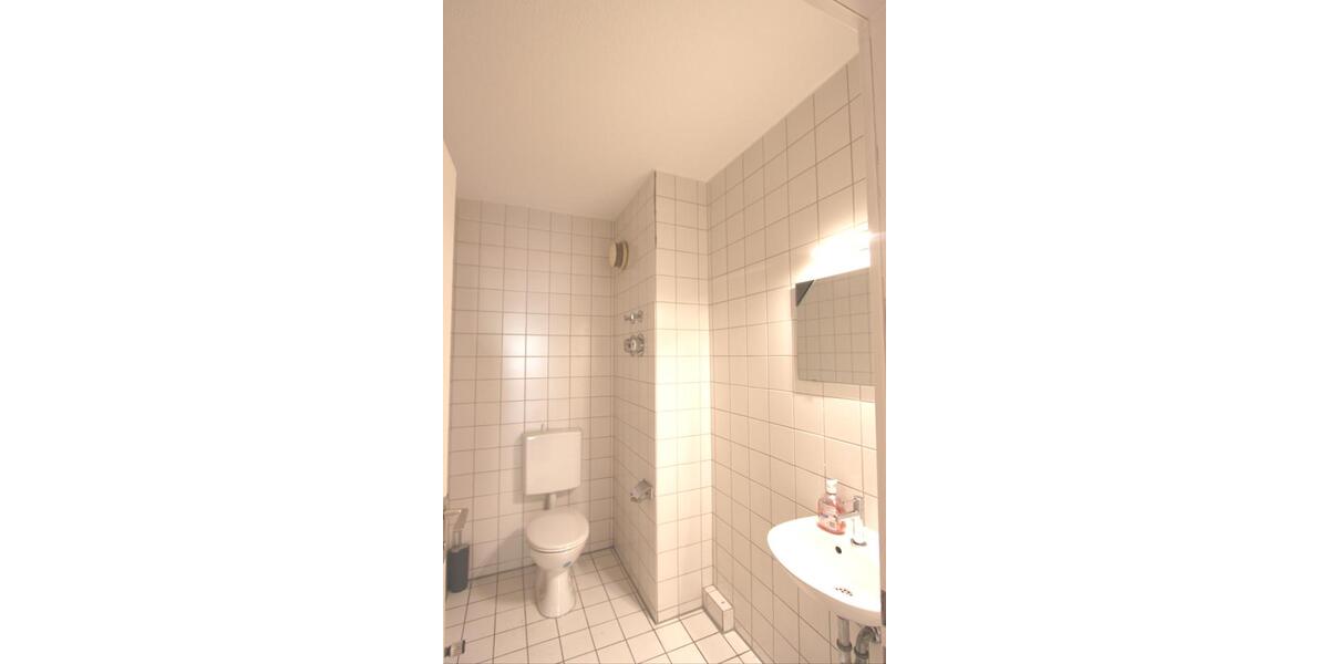 Erdgeschoßwohnung Heilbronn - 2.5 Zimmer, 101 m&sup2;, 1.200&euro; | Angebot:22360381