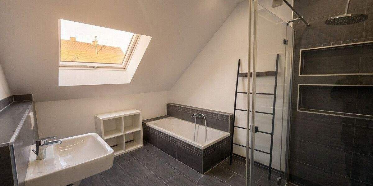 Einfamilienhaus Sinsheim / Reihen Reihen - 5 Zimmer, 140 m&sup2;, 599.000&euro; | Angebot:25801109