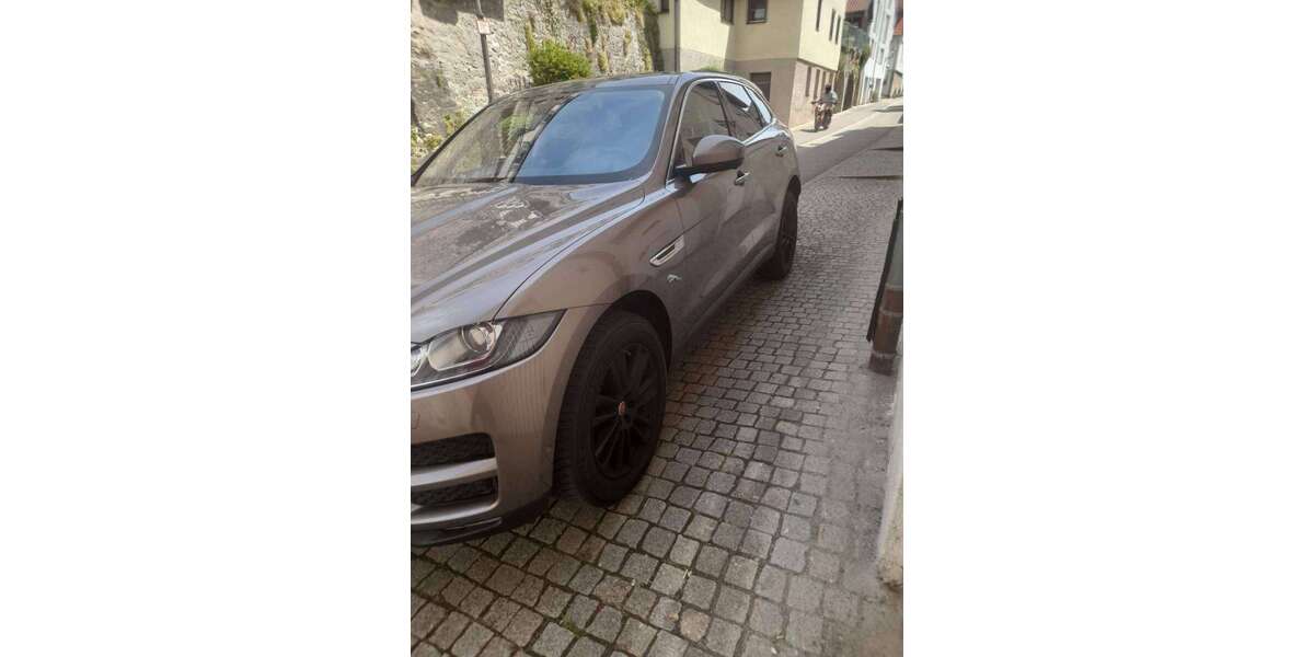 Jaguar F-Pace 146.000 km 14.900 &euro; Besigheim 74354