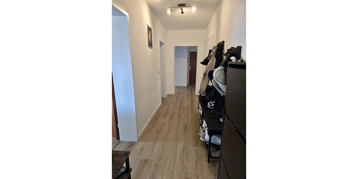 Erdgeschoßwohnung Oberderdingen - 4 Zimmer, 110 m&sup2;, 1.250&euro; | Angebot:26024467