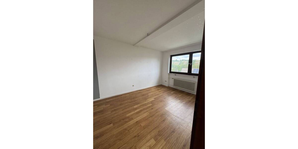 Doppelhaushälfte Kirchheim am Neckar - 5 Zimmer, 120 m&sup2;, 409.999&euro; | Angebot:25678438