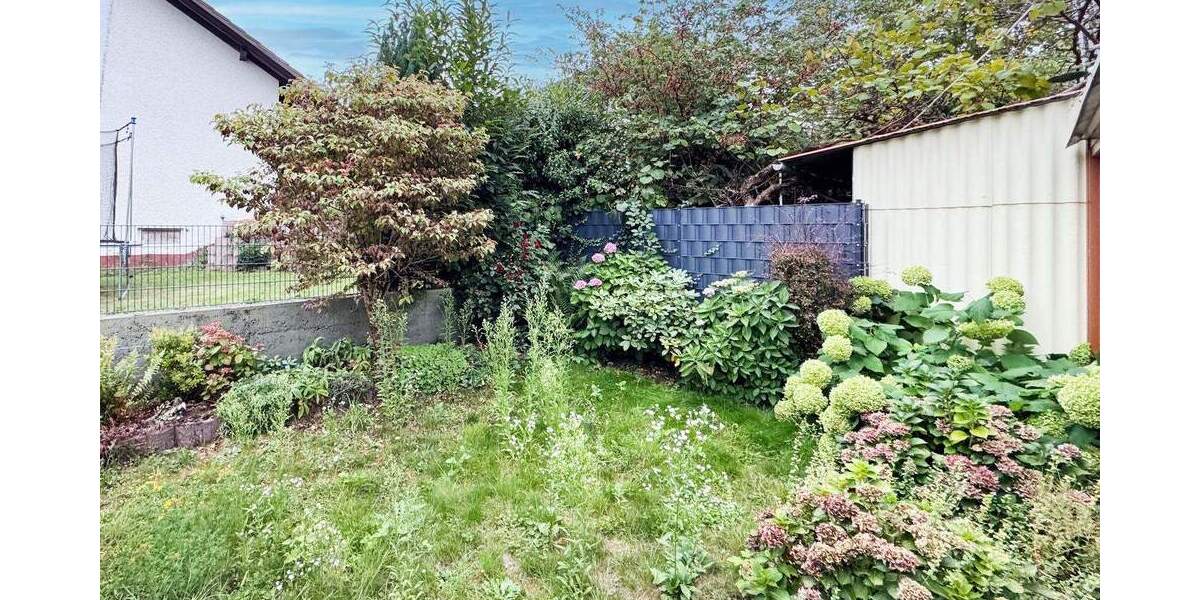 Doppelhaushälfte Nußloch - 5 Zimmer, 132 m&sup2;, 375.000&euro; | Angebot:25733940