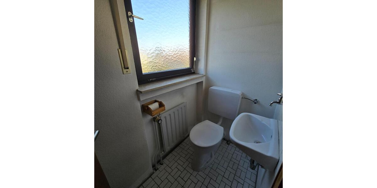 Einfamilienhaus Untereisesheim - 10 Zimmer, 180 m&sup2;, 559.000&euro; | Angebot:25843658