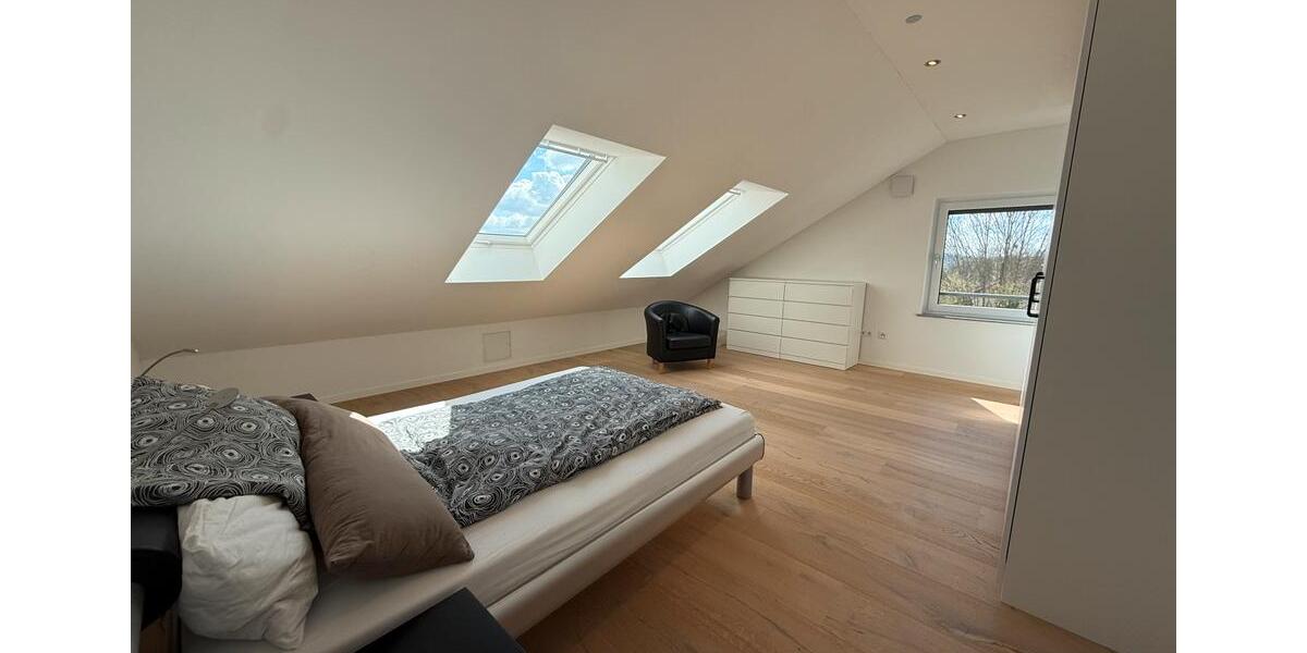 Dachgeschoßwohnung Sinsheim - 3 Zimmer, 87 m&sup2;, 415.000&euro; | Angebot:26740749
