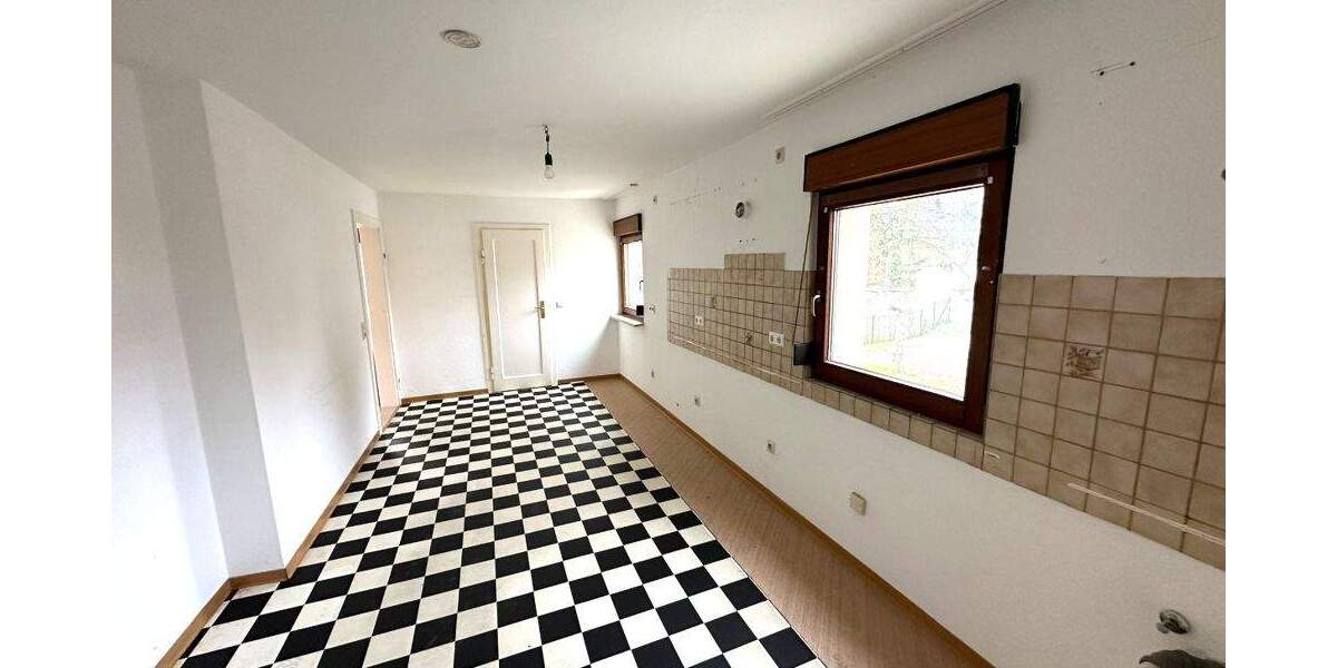 Einfamilienhaus Lobbach / Waldwimmersbach Waldwimmersbach - 9 Zimmer, 200 m&sup2;, 299.000&euro; | Angebot:25693260