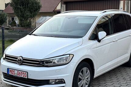 VW Touran 174.300 km 14.590 &euro; Haßmersheim 74855