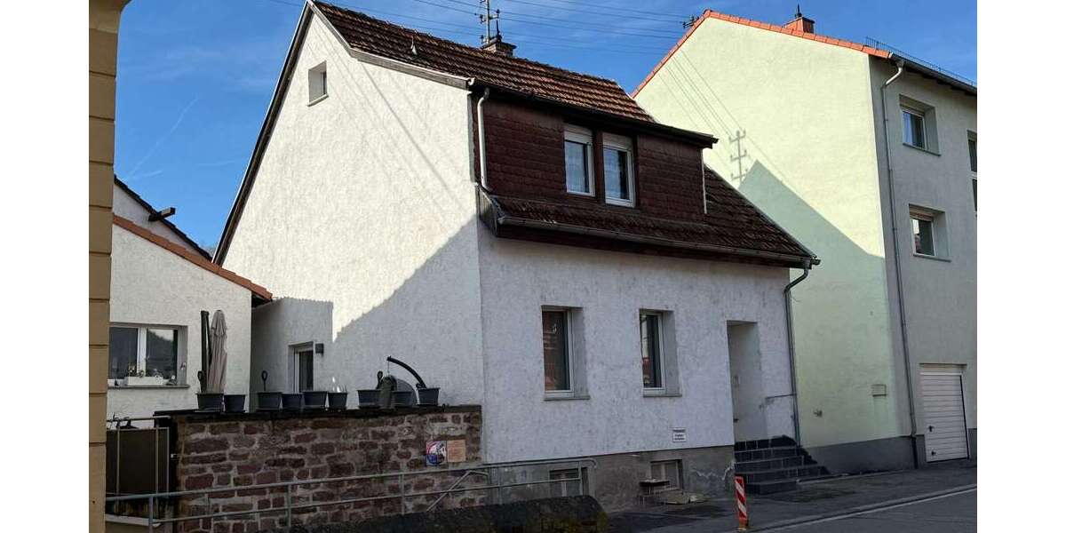 Einfamilienhaus Wiesloch - 13 Zimmer, 335 m&sup2;, 599.000&euro; | Angebot:25752598