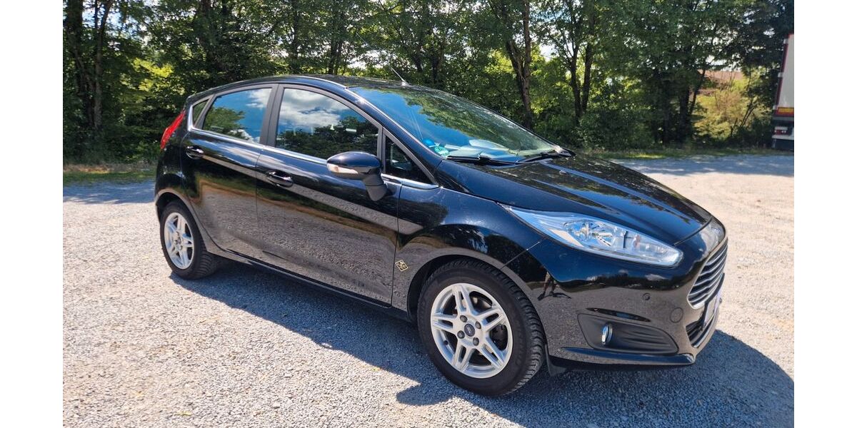 Ford Fiesta 73.000 km 6.600 &euro; Erlenbach 74235