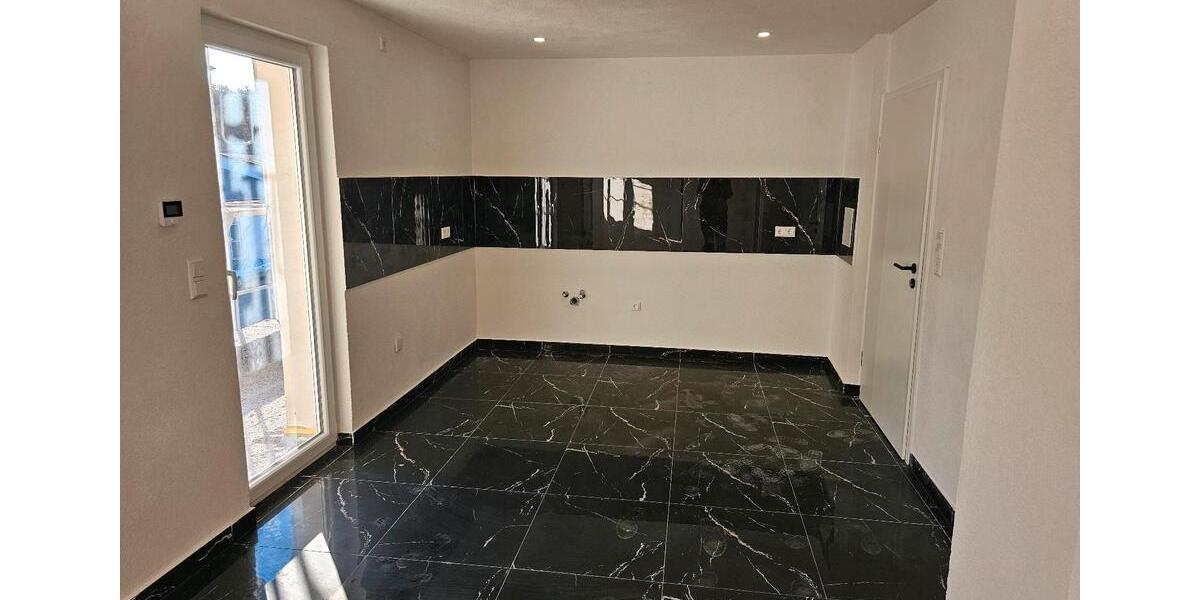 Etagenwohnung Neckarbischofsheim - 3 Zimmer, 75 m&sup2;, 750&euro; | Angebot:25483454