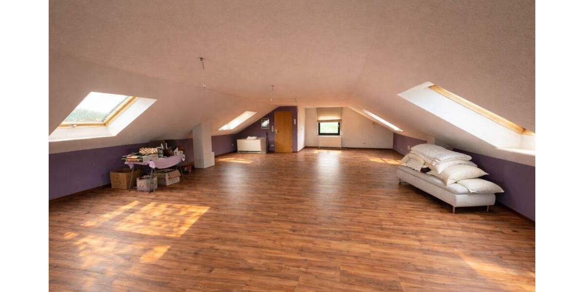 Einfamilienhaus Sinsheim / Hasselbach Hasselbach - 7 Zimmer, 266 m&sup2;, 479.000&euro; | Angebot:25693243