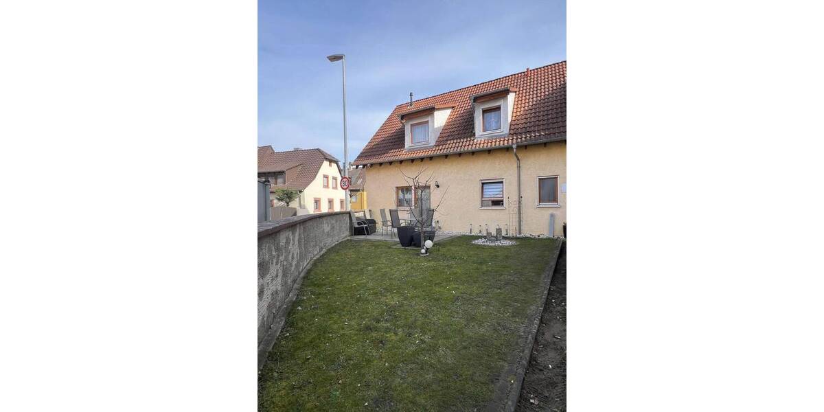 Einfamilienhaus Bruchsal Helmsheim - 7 Zimmer, 153 m&sup2;, 599.000&euro; | Angebot:25745787