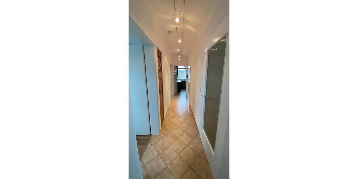 Dachgeschoßwohnung Mühlacker - 3 Zimmer, 70 m&sup2;, 800&euro; | Angebot:25821665