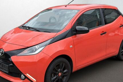 Toyota Aygo (X) 155.000 km 5.590 &euro; Bretten-Neibsheim 75015