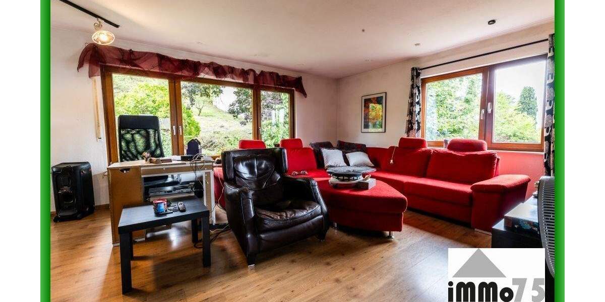 Mehrfamilienhaus, Wohnhaus Sternenfels - 8 Zimmer, 210 m&sup2;, 399.000&euro; | Angebot:25739927