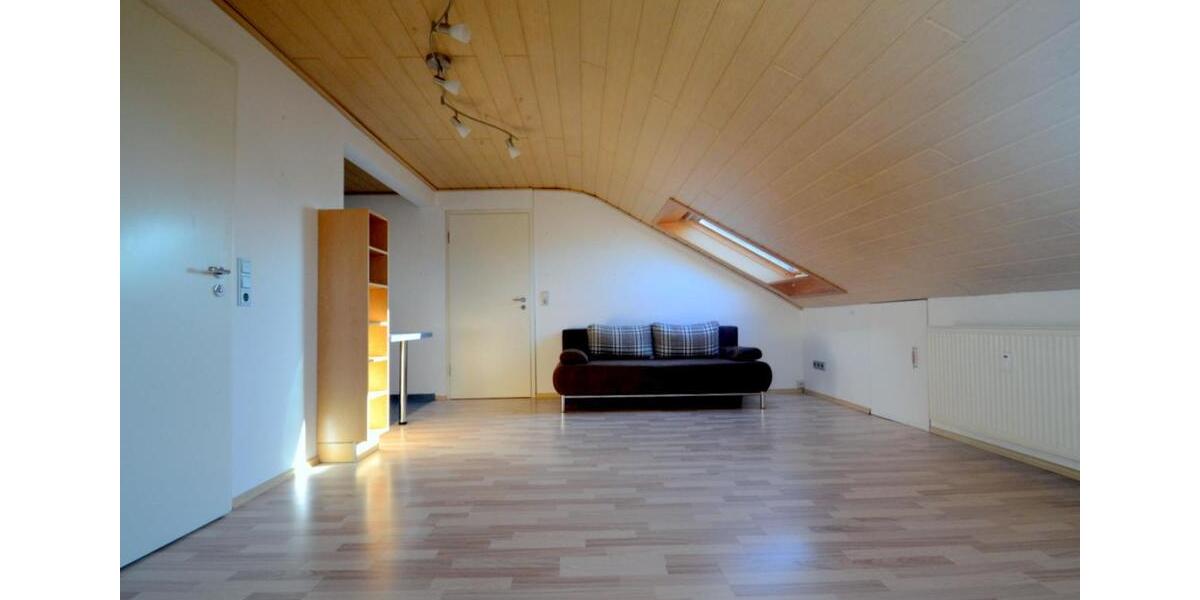 Dachgeschoßwohnung Heilbronn Horkheim - 2 Zimmer, 33 m&sup2;, 550&euro; | Angebot:25614621