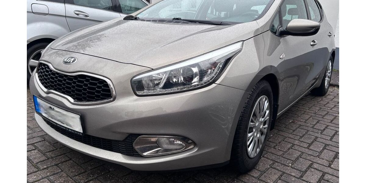 Kia ceed / Ceed 161.531 km 5.300 &euro; Forst 76694