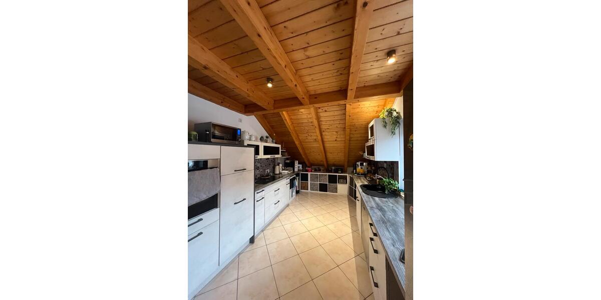 Dachgeschoßwohnung Ubstadt-Weiher Weiher - 4 Zimmer, 100 m&sup2;, 1.350&euro; | Angebot:24295262