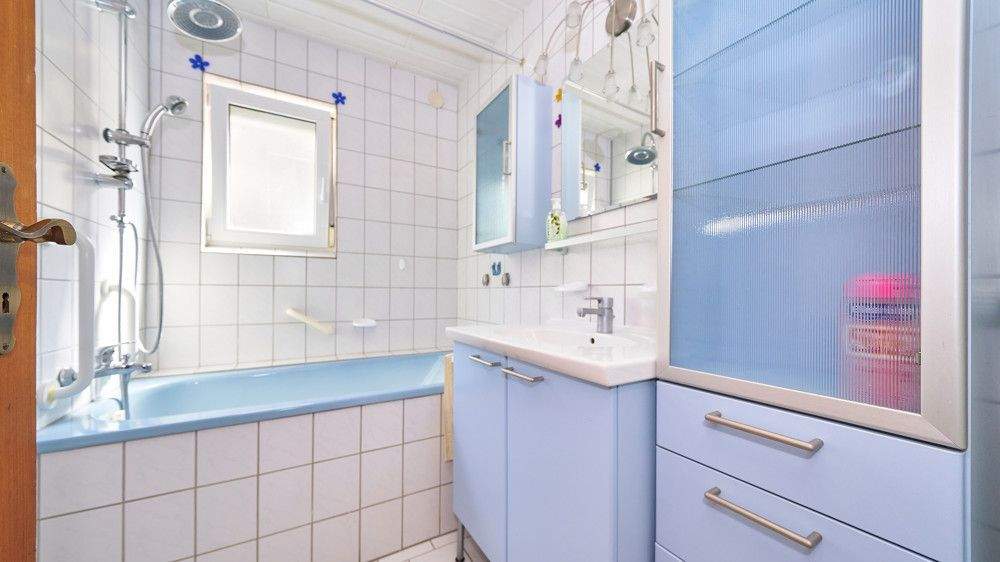 Einfamilienhaus Niefern-Öschelbronn / Öschelbronn Öschelbronn - 6 Zimmer, 166 m&sup2;, 429.000&euro; | Angebot:25697224