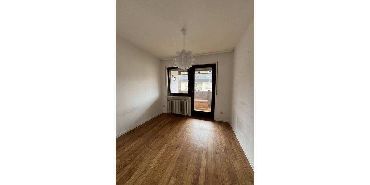 Doppelhaushälfte Kirchheim am Neckar - 5 Zimmer, 120 m&sup2;, 409.999&euro; | Angebot:25678438