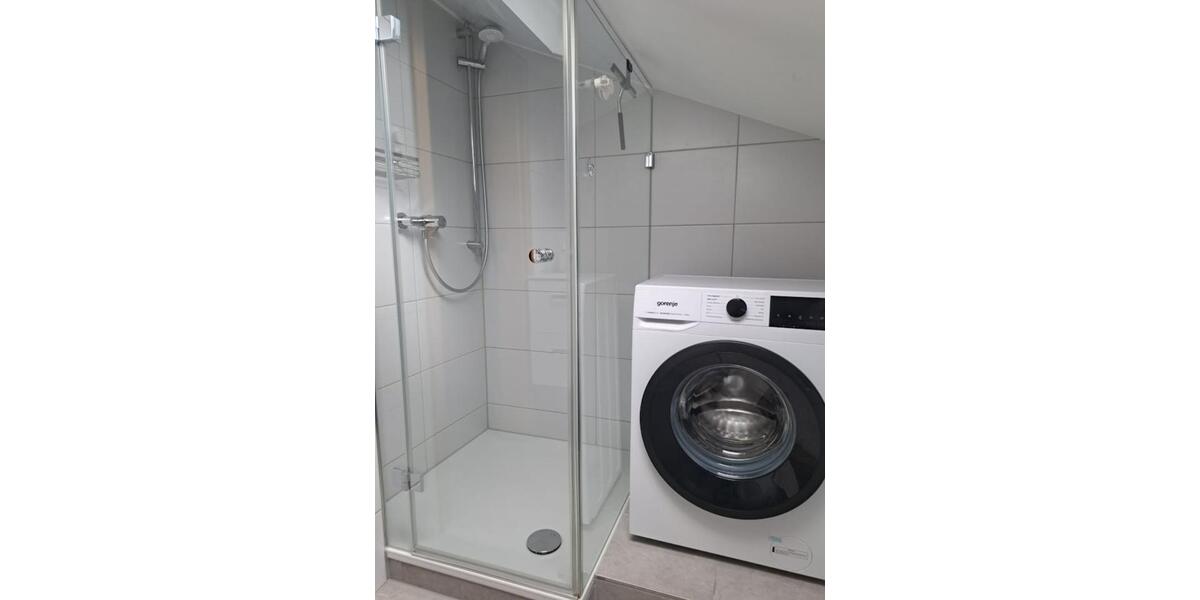 Dachgeschoßwohnung Mühlacker - 3 Zimmer, 55 m&sup2;, 1.200&euro; | Angebot:25948414