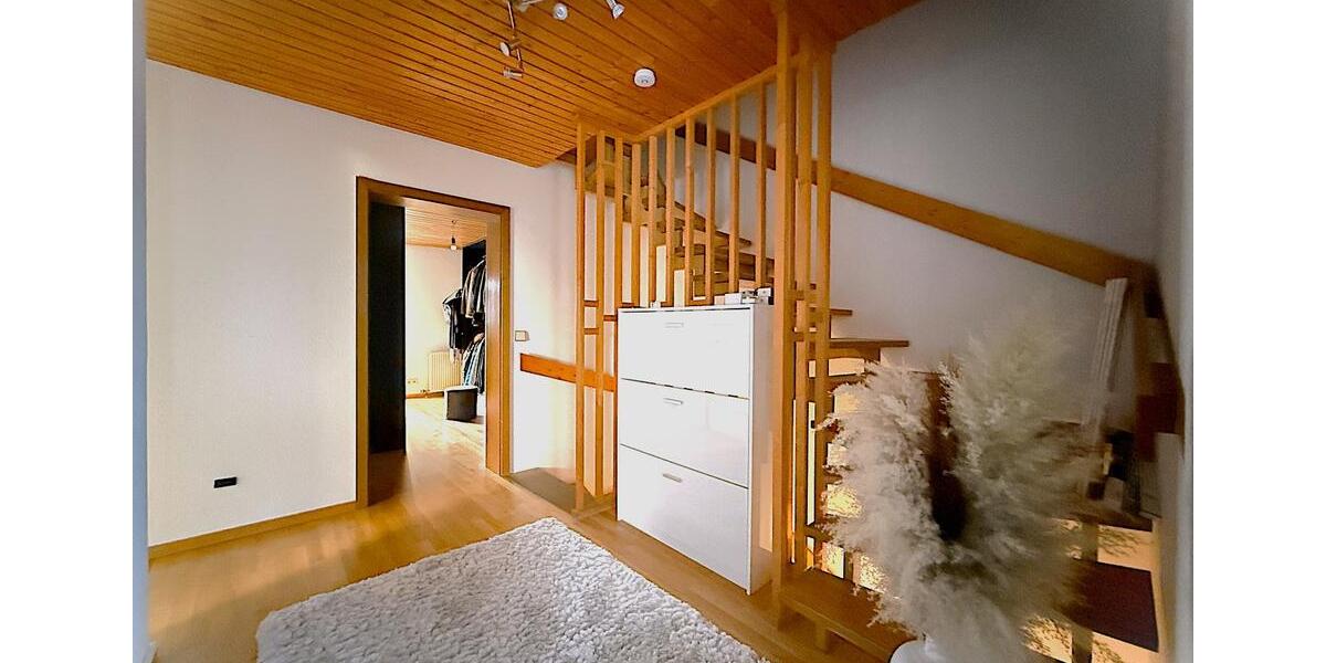 Doppelhaushälfte Gundelsheim - 4.5 Zimmer, 124 m&sup2;, 449.000&euro; | Angebot:26040105