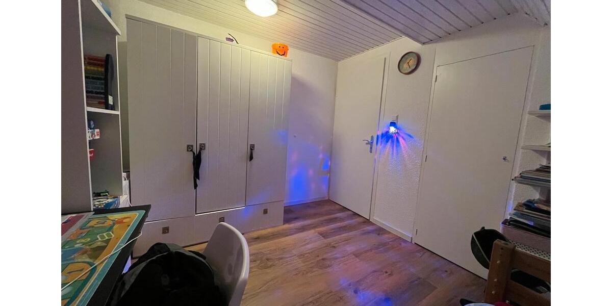 Dachgeschoßwohnung Mühlacker - 3 Zimmer, 60 m&sup2;, 645&euro; | Angebot:24772626