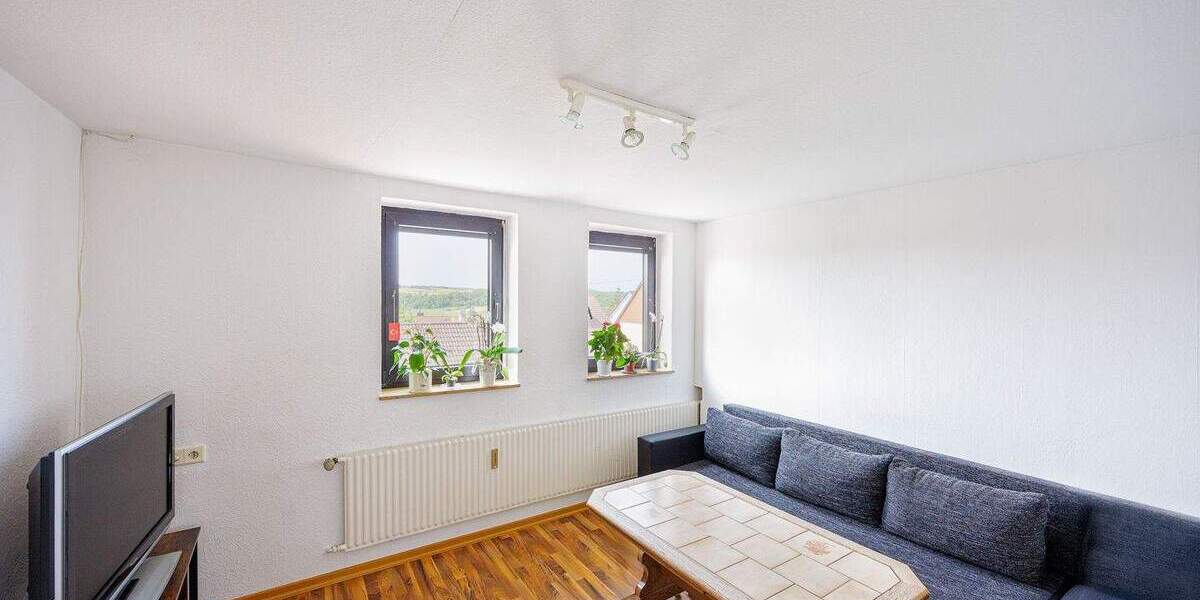 Mehrfamilienhaus, Wohnhaus Vaihingen an der Enz - 9 Zimmer, 182 m&sup2;, 449.000&euro; | Angebot:25697974
