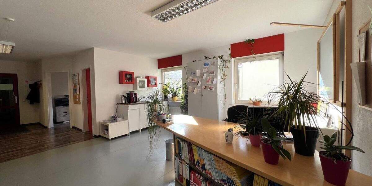 Etagenwohnung Bretten - 9 Zimmer, 253 m&sup2;, 699.000&euro; | Angebot:25706281