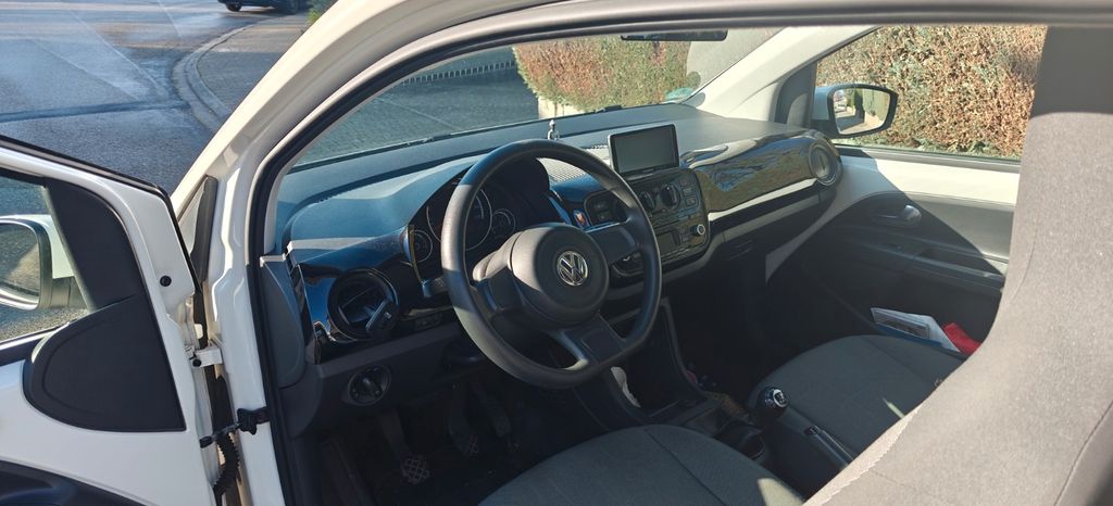 VW up! 132.000 km 4.300 &euro; Angelbachtal 74918