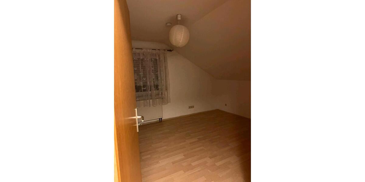Dachgeschoßwohnung Ittlingen - 2 Zimmer, 68 m&sup2;, 870&euro; | Angebot:25945574