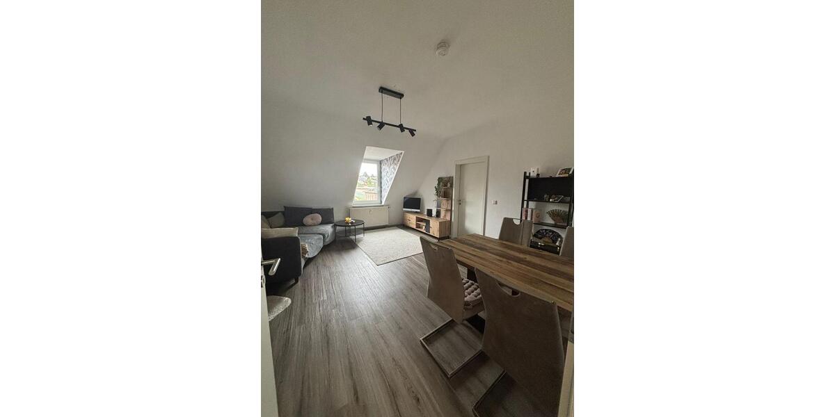 Dachgeschoßwohnung Bruchsal - 2 Zimmer, 67 m&sup2;, 620&euro; | Angebot:25794081