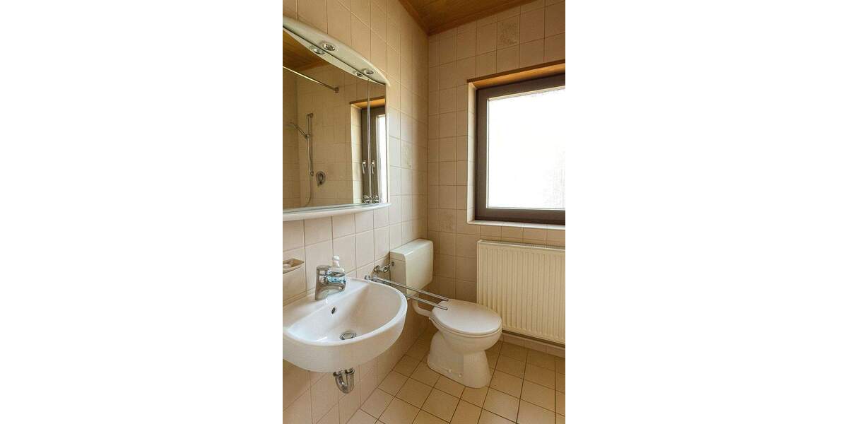 Reihenmittelhaus Bammental - 5 Zimmer, 197 m&sup2;, 449.000&euro; | Angebot:25657612