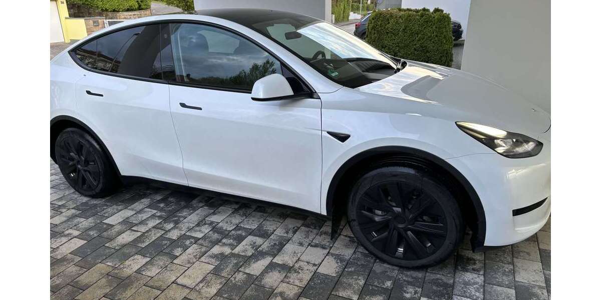 Tesla Model Y 42.000 km 32.000 &euro; Ötisheim 75443